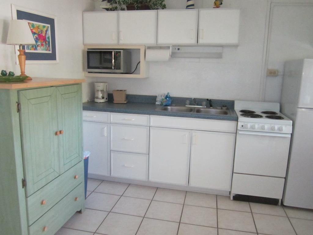 安佳小屋旅馆 萨尼贝尔 外观 照片