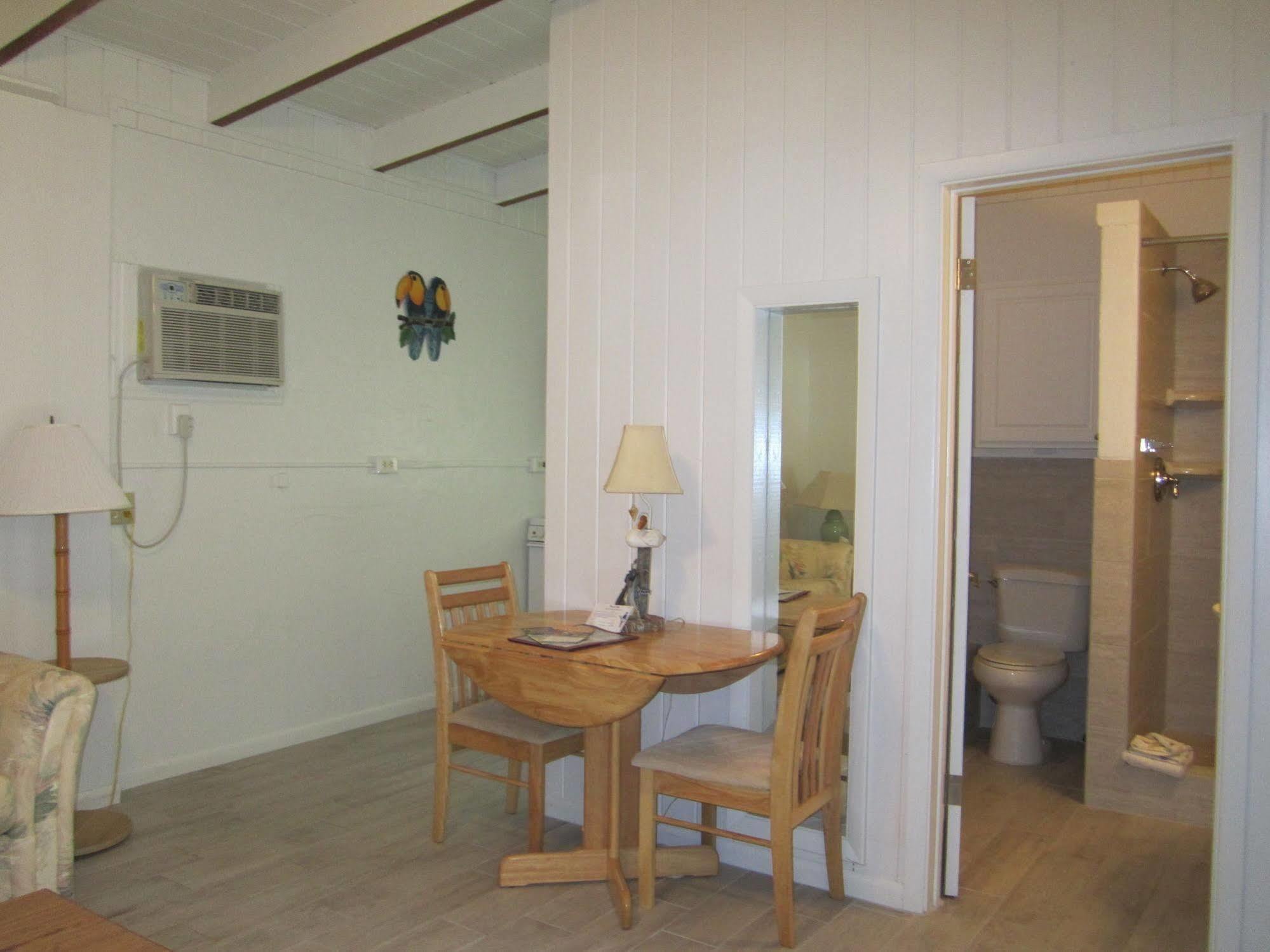安佳小屋旅馆 萨尼贝尔 外观 照片